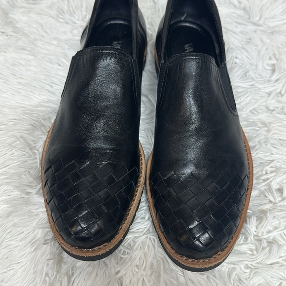Vaneli, Women's Slip On Black Super Soft Leather Shoes Sz 8N,Made In Ethiopia - Picture 2 of 10
